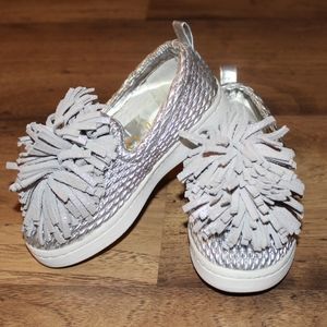 Sam Edelman Fringe Pom Pom Sneaker *like new*
